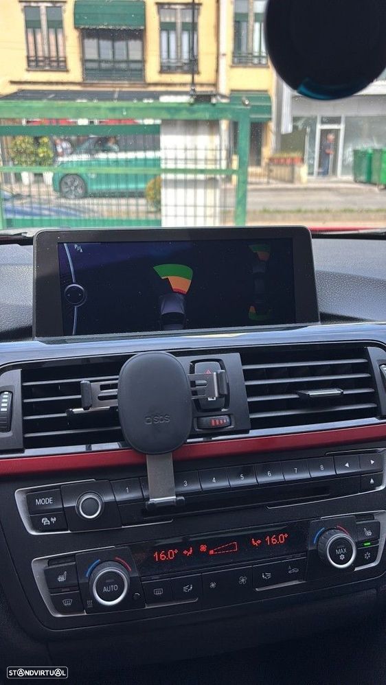 BMW 328 i Touring Aut. Sport Line - 17