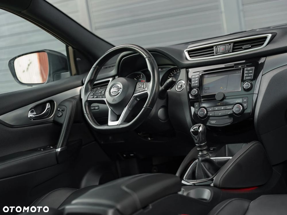 Nissan Qashqai 1.6 DCi Tekna+ - 19