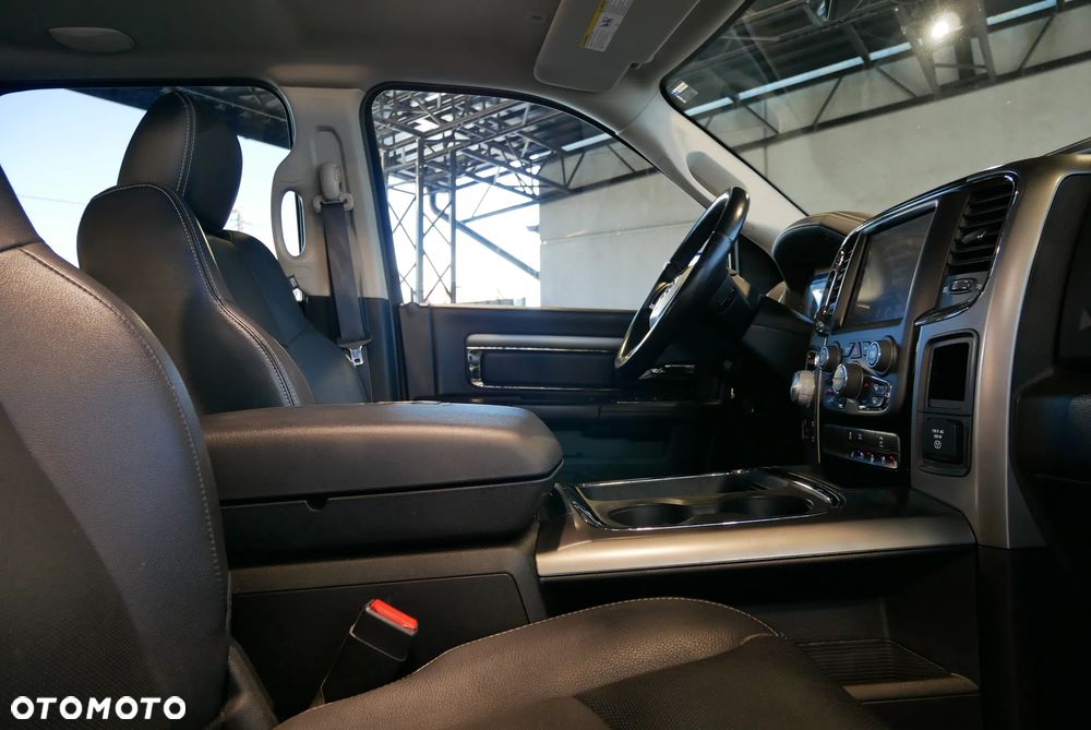 Dodge RAM 5.7 4x4 - 28