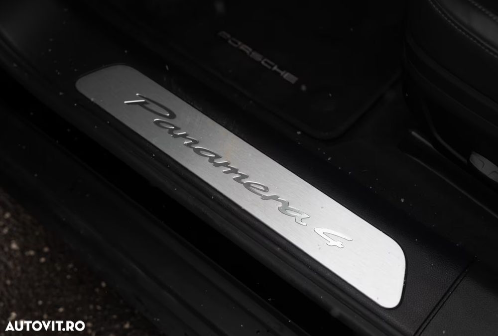 Porsche Panamera 4 - 13