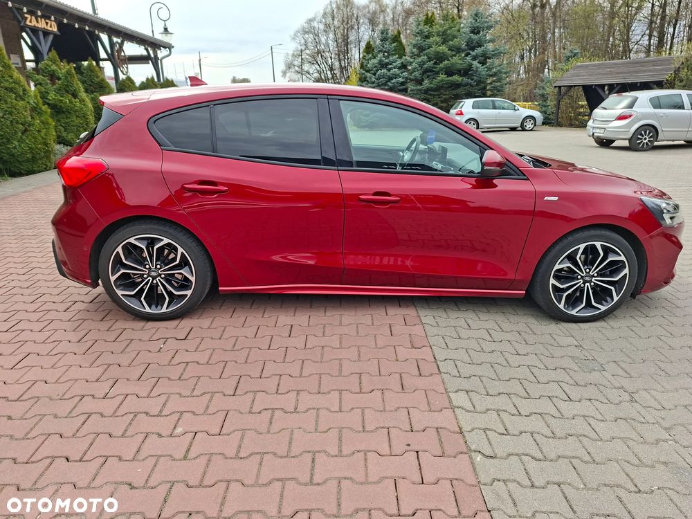 Ford Focus 1.5 EcoBoost Titanium ASS - 6