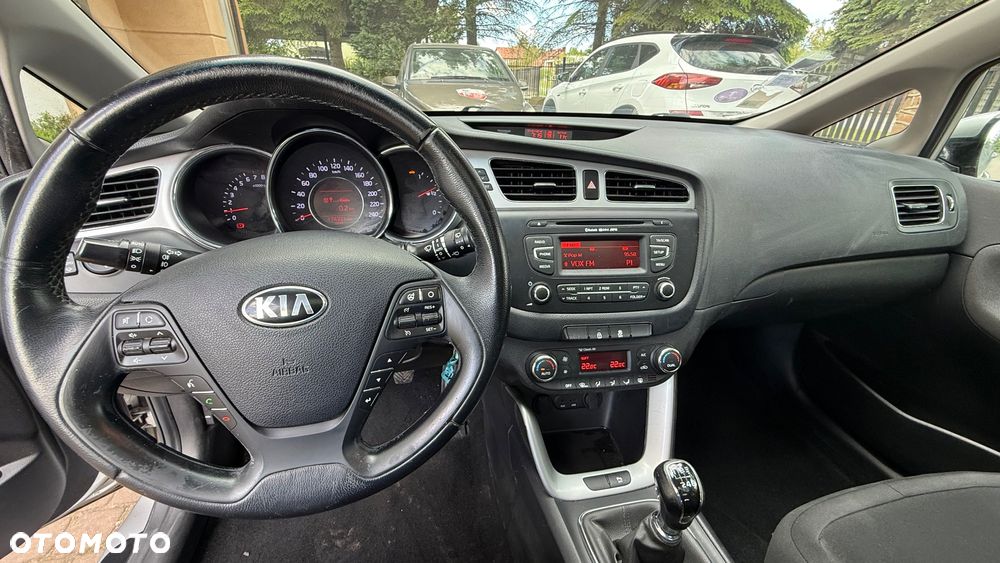 Kia Ceed 1.6 GDI XL - 9