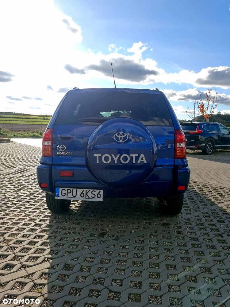 Toyota RAV4 2.0 D-4D 4x4 - 4