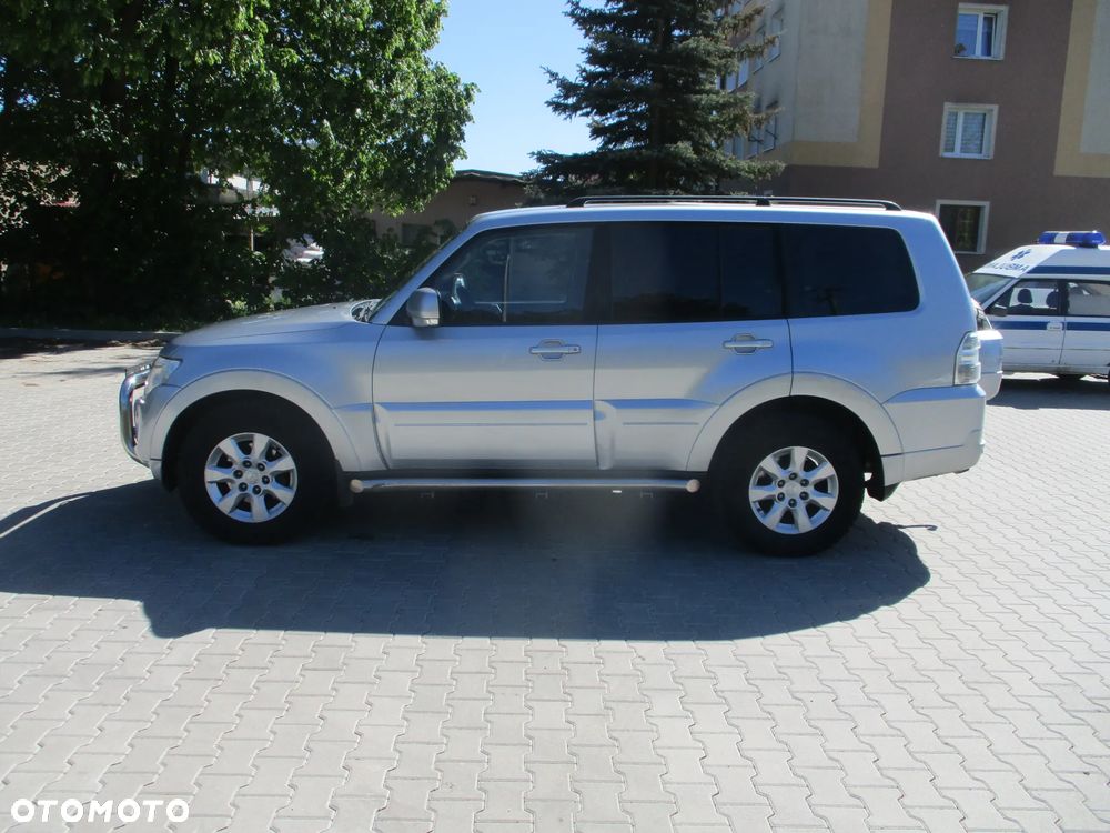 Mitsubishi Pajero 3.2 DID Invite - 3