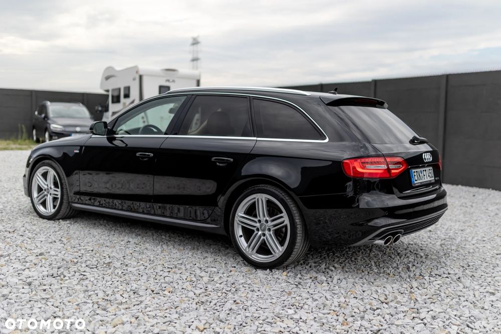 Audi A4 Avant 2.0 TDI DPF clean diesel quattro S tronic S line Sportpaket - 33
