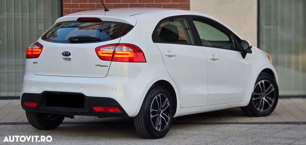 KIA Rio 2013 — imagine 4
