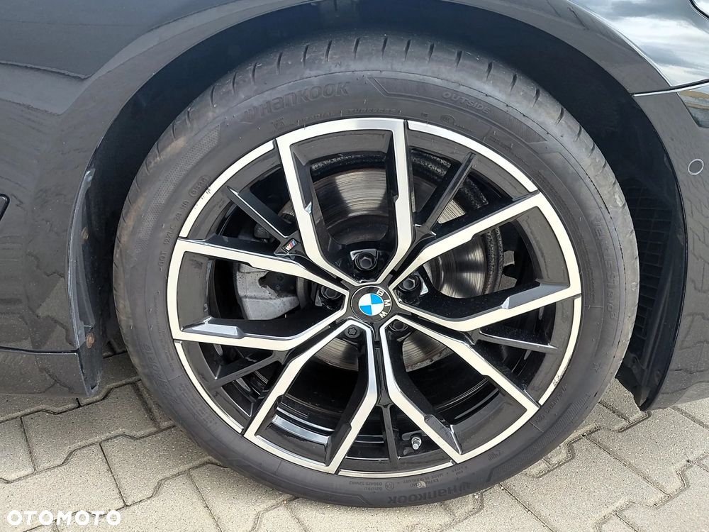 BMW Seria 5 520d M Sport Edition - 16