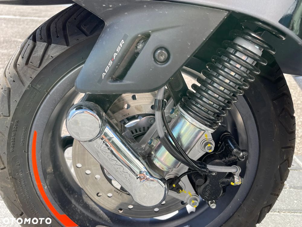 Vespa GTS - 18