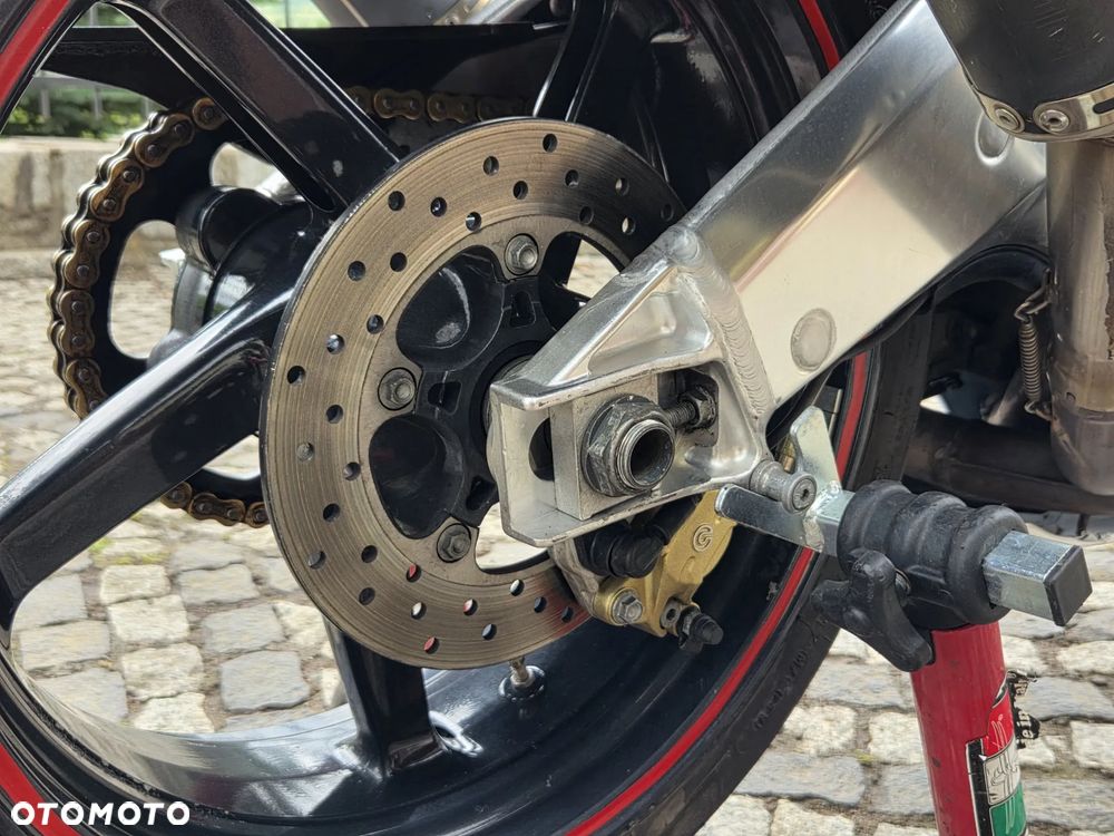 Aprilia RSV - 18