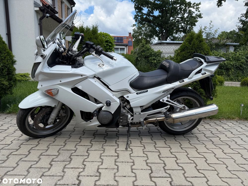 Yamaha FJR - 2