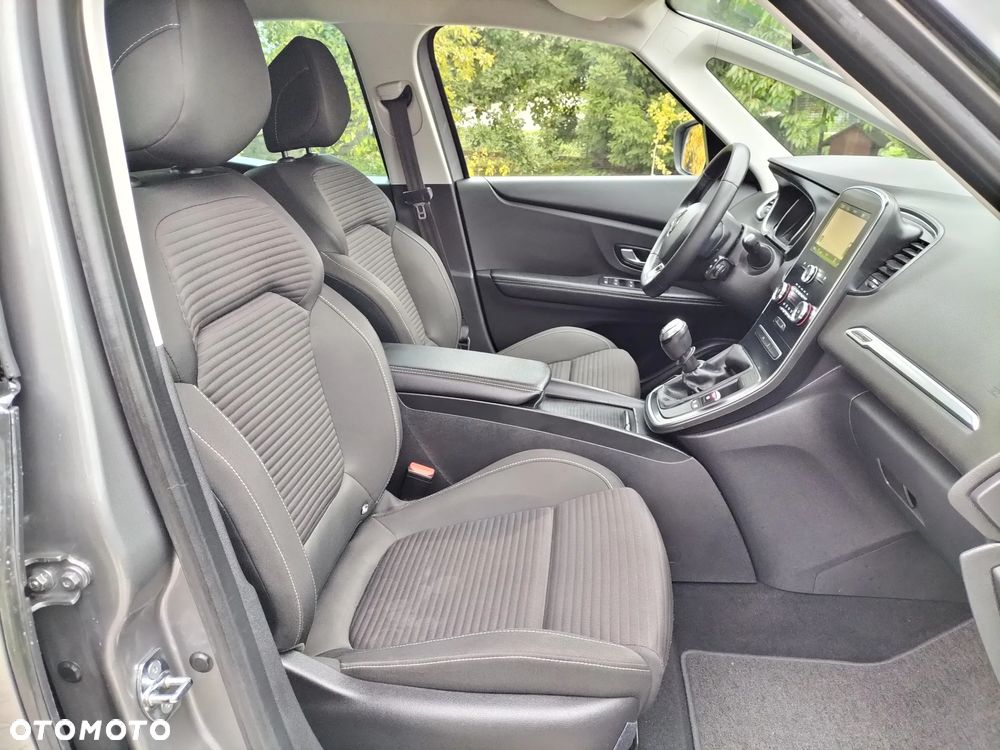 Renault Scenic - 17