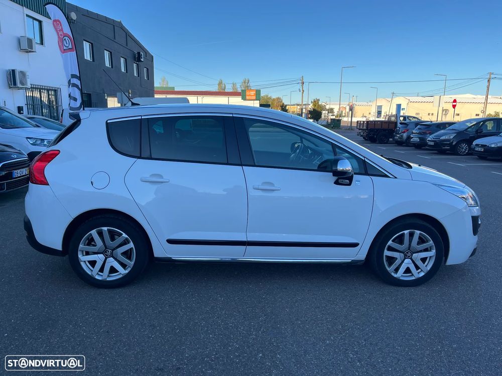 Peugeot 3008 2.0 HDi Hybrid4 - 6