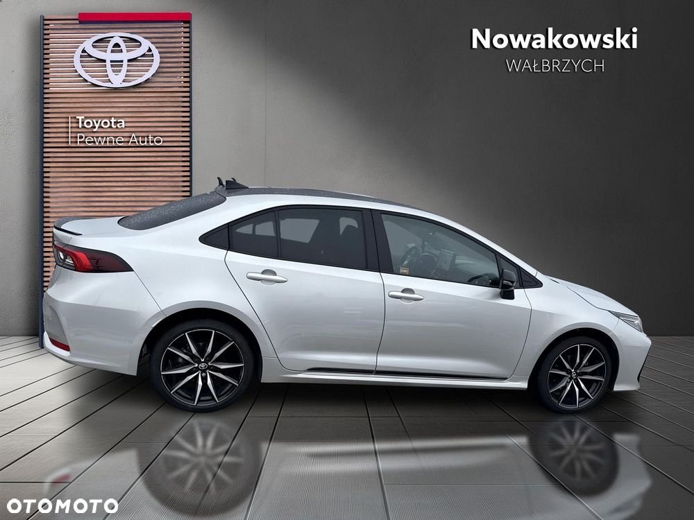 Toyota Corolla 1.8 Hybrid GR Sport Dynamic - 6