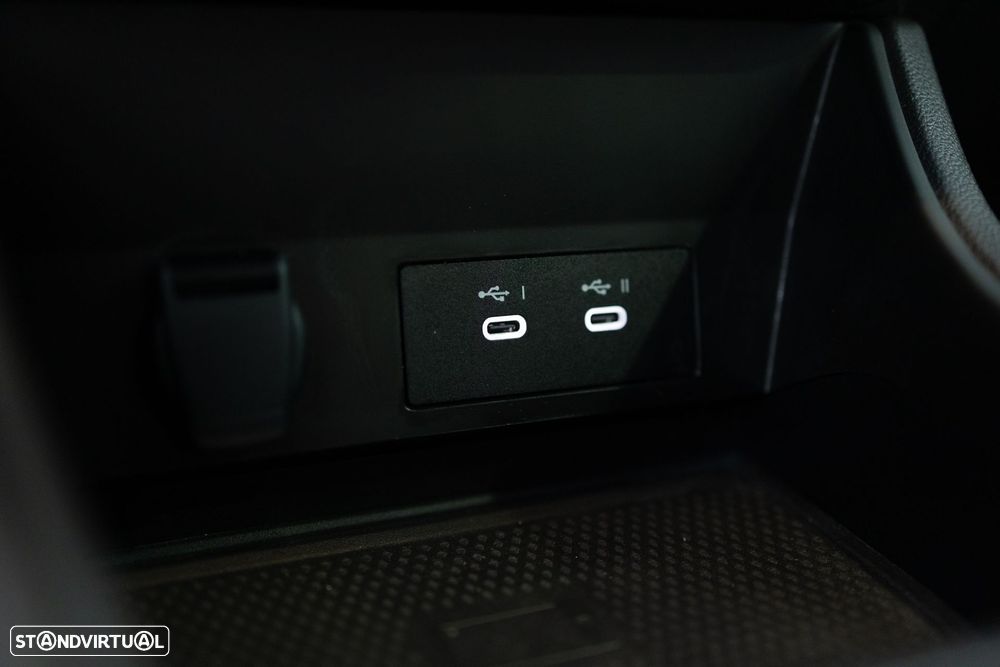 Renault Captur 1.6 E-Tech Full Hybrid Techno - 37