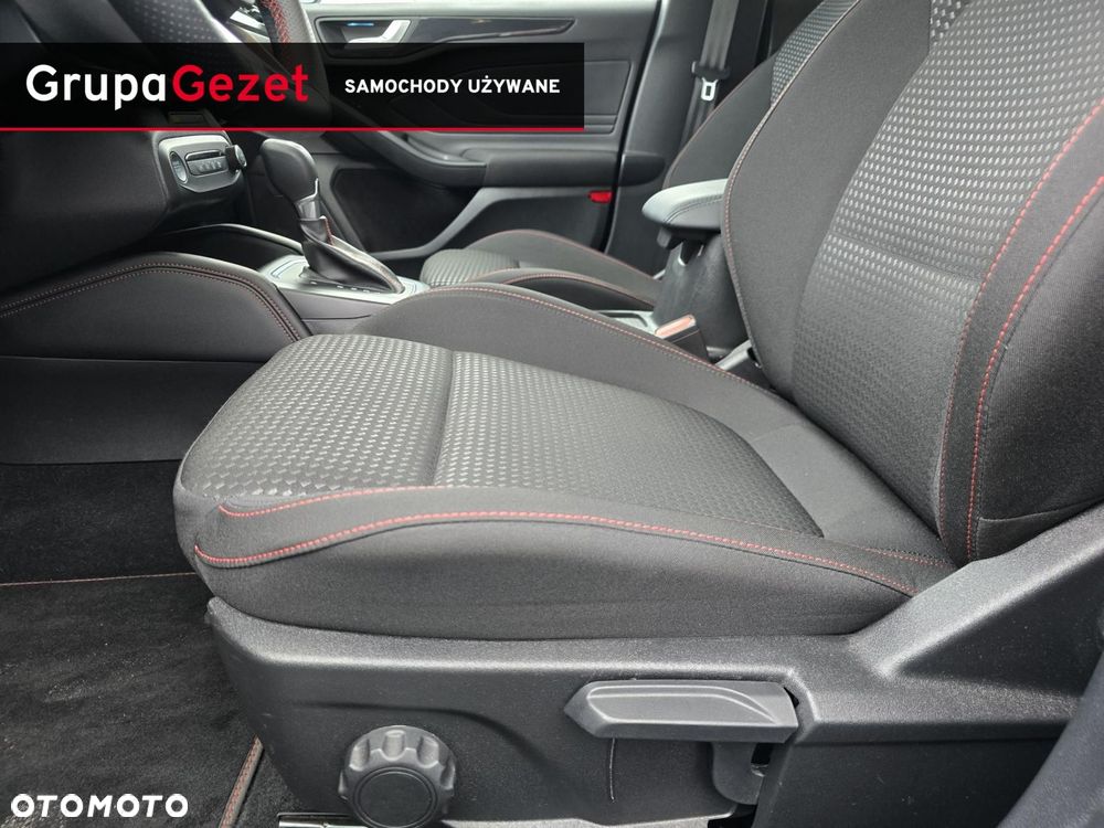 Ford Focus 1.0 EcoBoost mHEV ST-Line X - 28