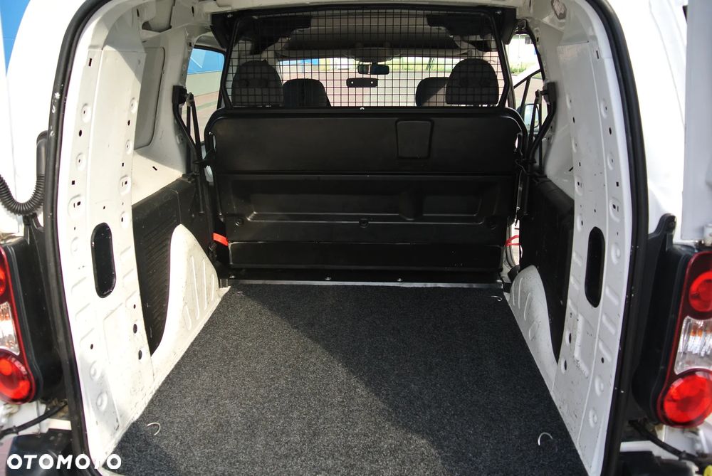 Peugeot PARTNER - 19