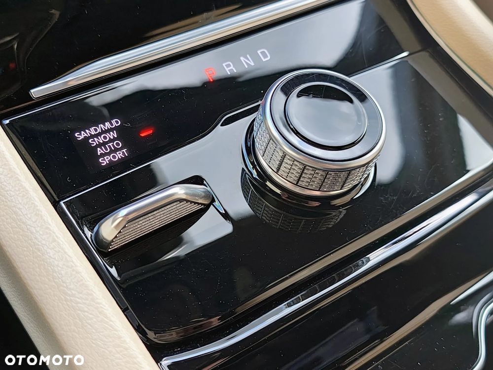 Jeep Grand Cherokee - 30