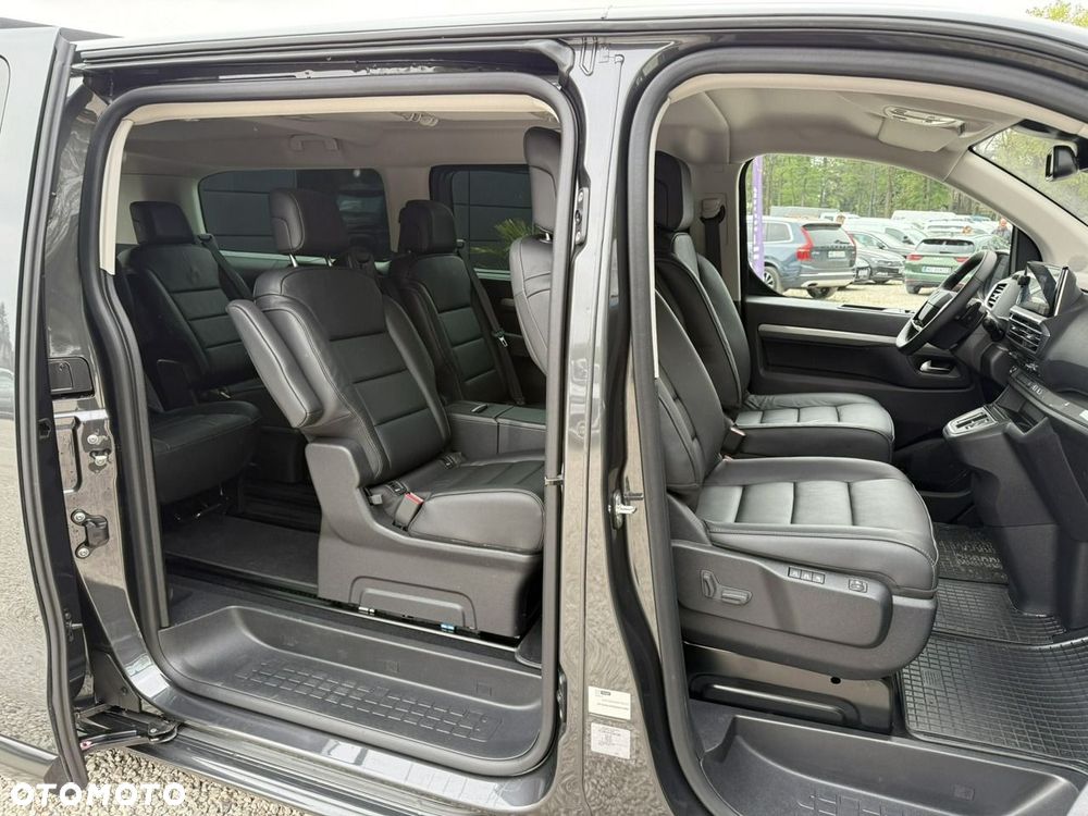 Peugeot Traveller - 6