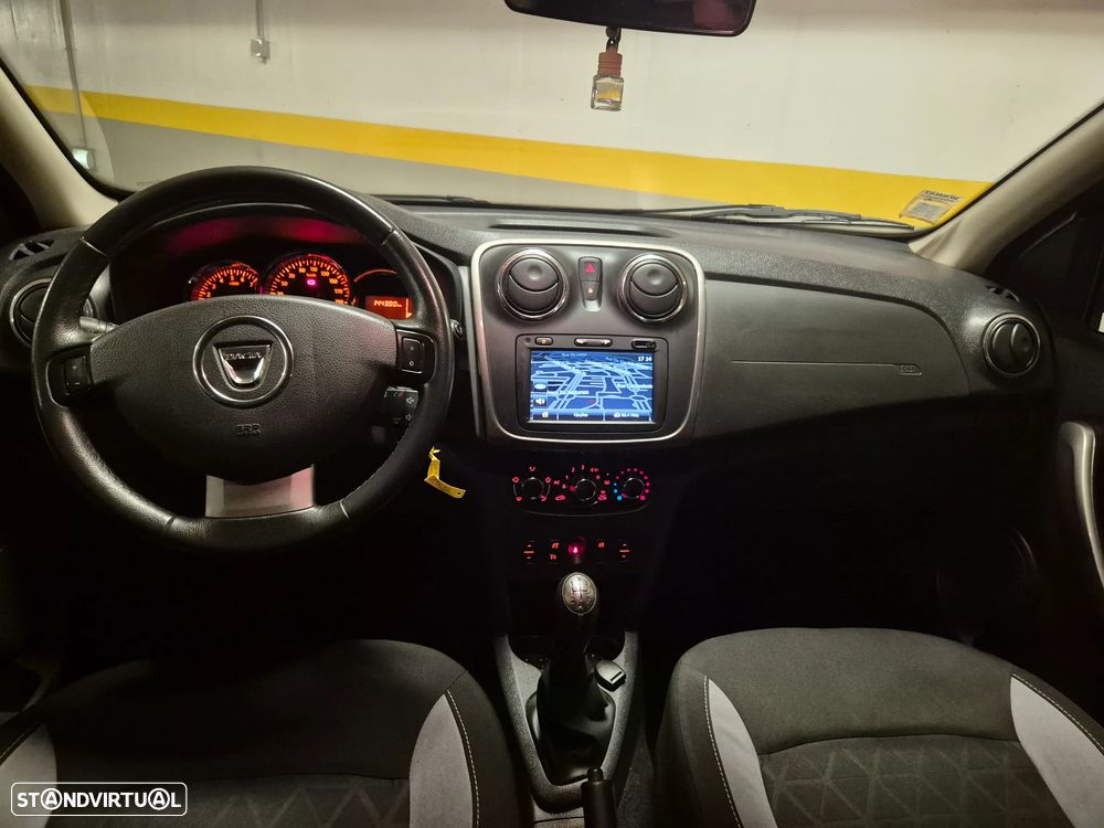 Dacia Sandero 0.9 TCe Stepway - 30