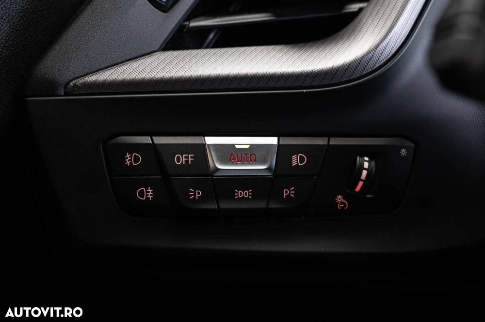 BMW Seria 2 218i Aut. M Sport - 25