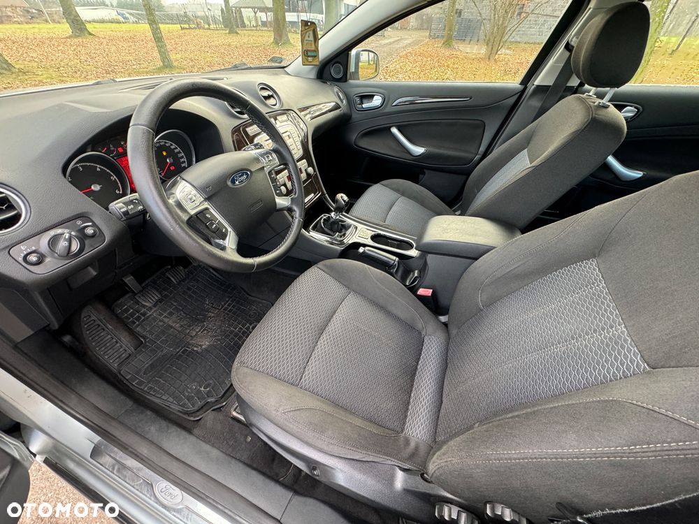 Ford Mondeo 1.8 TDCi Trend - 14