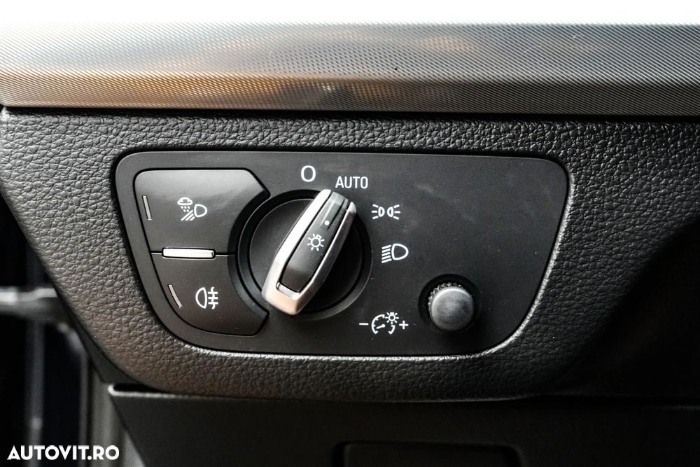 Audi Q5 2.0 40 TDI quattro S tronic Design - 24