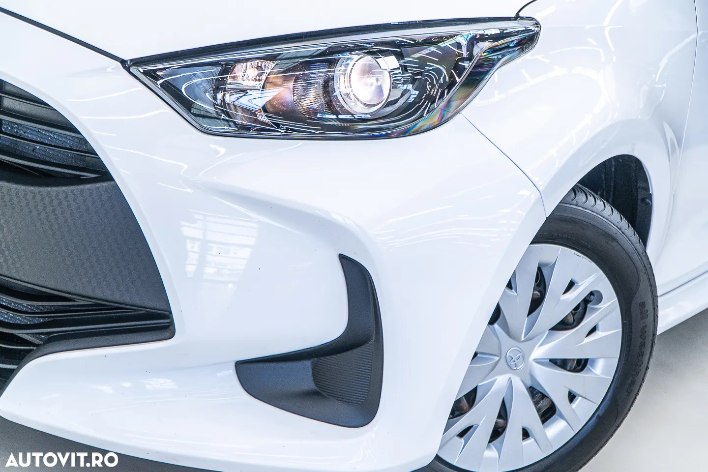 Toyota Yaris 1.5 L Dynamic - 34