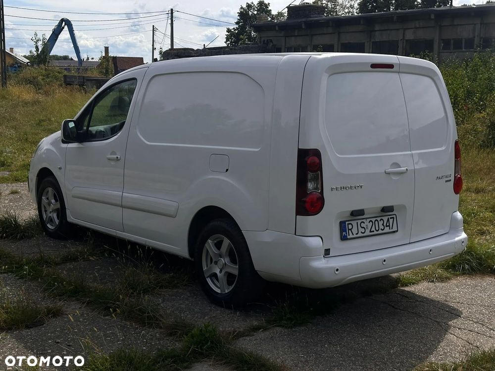 Peugeot Partner 1.6 Hdi 99 kM manual, 2015 rok EURO 6! ORGINALNY PRZEBIEG, HAK, ALUFELGI- BEZWYPADKOWY!!! - 14