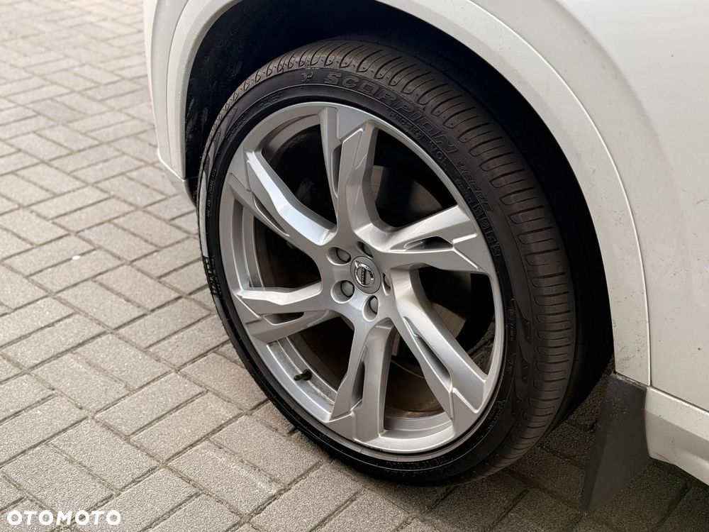 Volvo XC 90 - 11