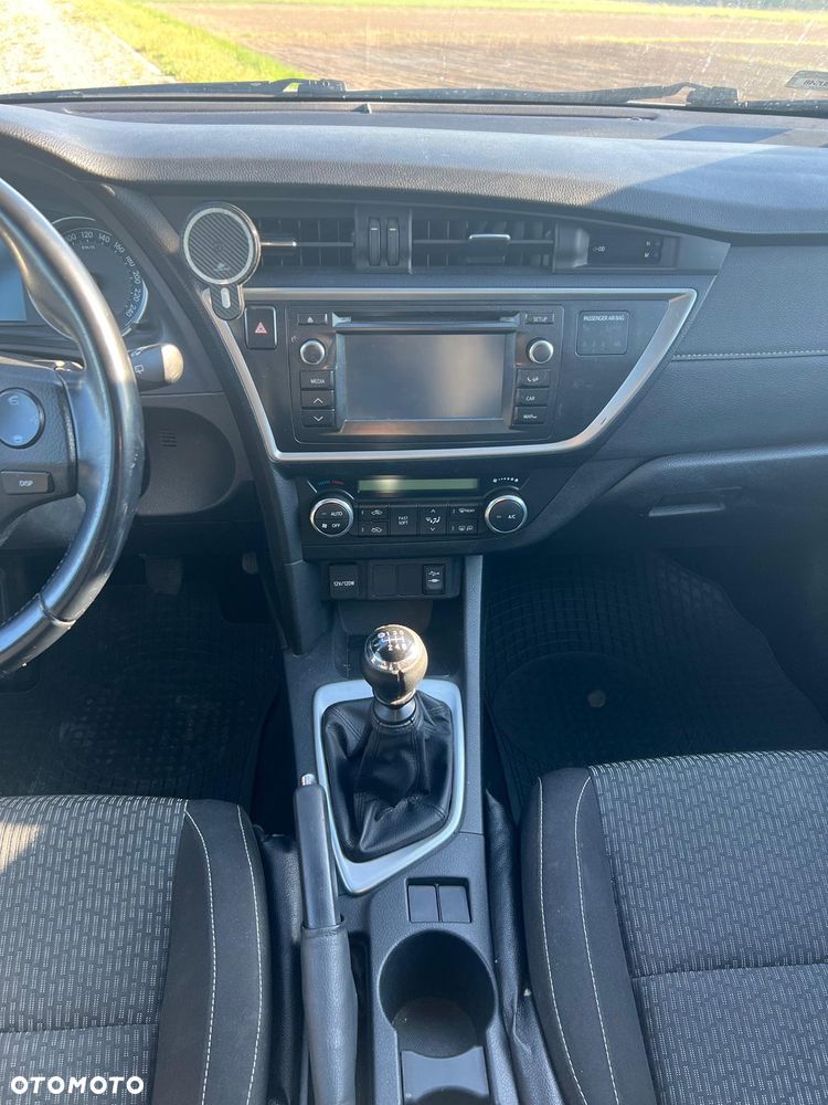 Toyota Auris 1.6 Dynamic - 16