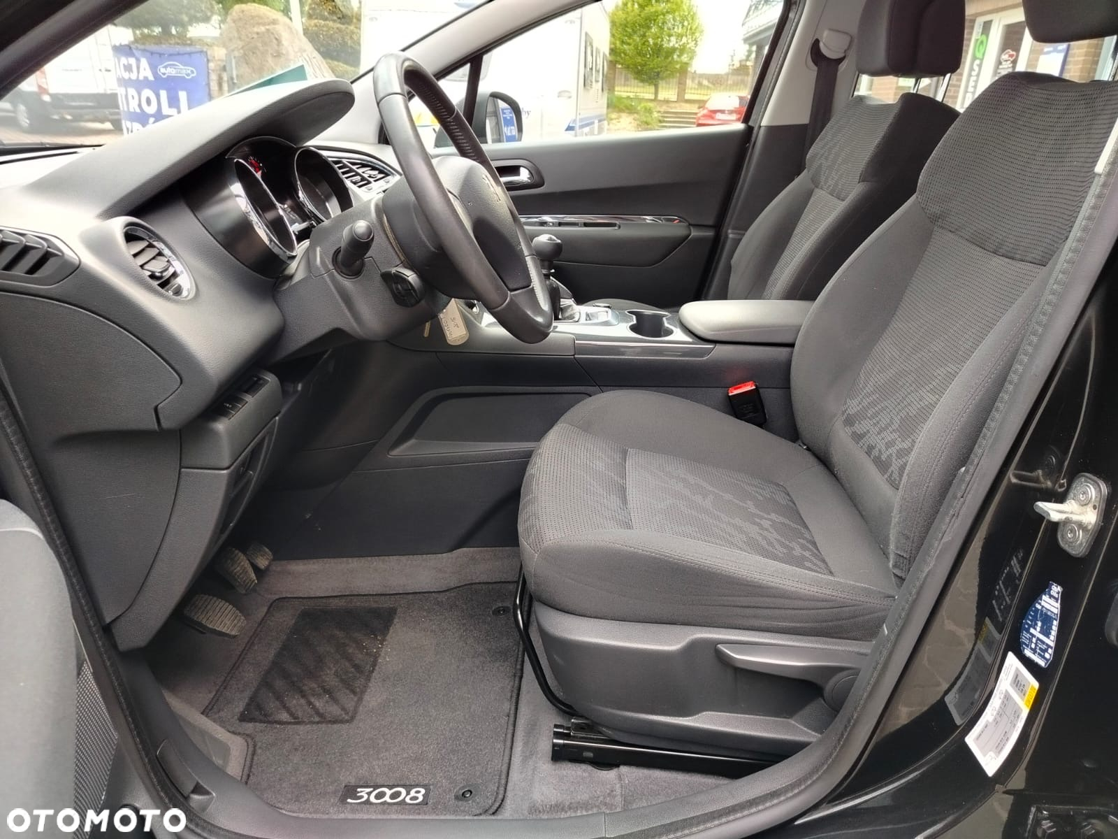 Peugeot 3008 1.6 HDi Access - 17