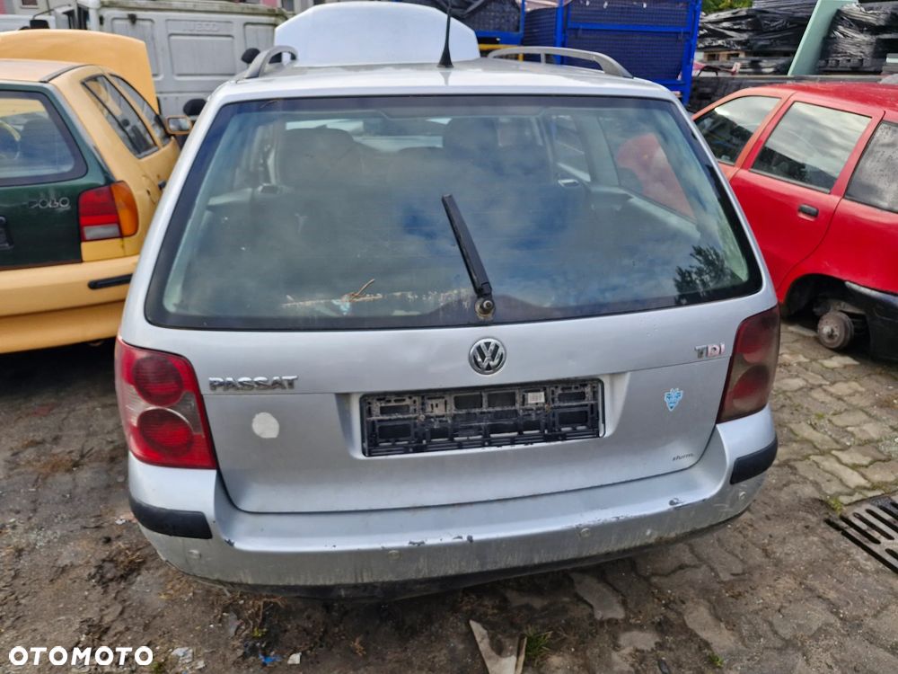 klapa bagażnika : Volkswagen Passat B5 FL (kombi)