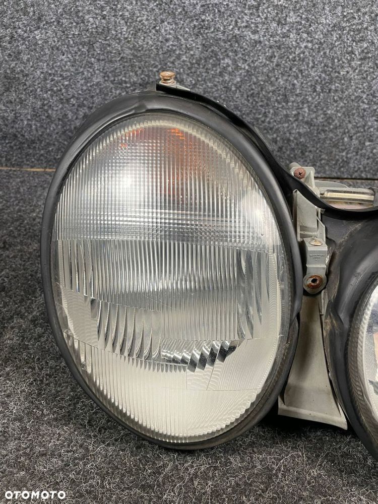 mercedes clk w208 reflektor lampa prawy przód prawa przednia - 3