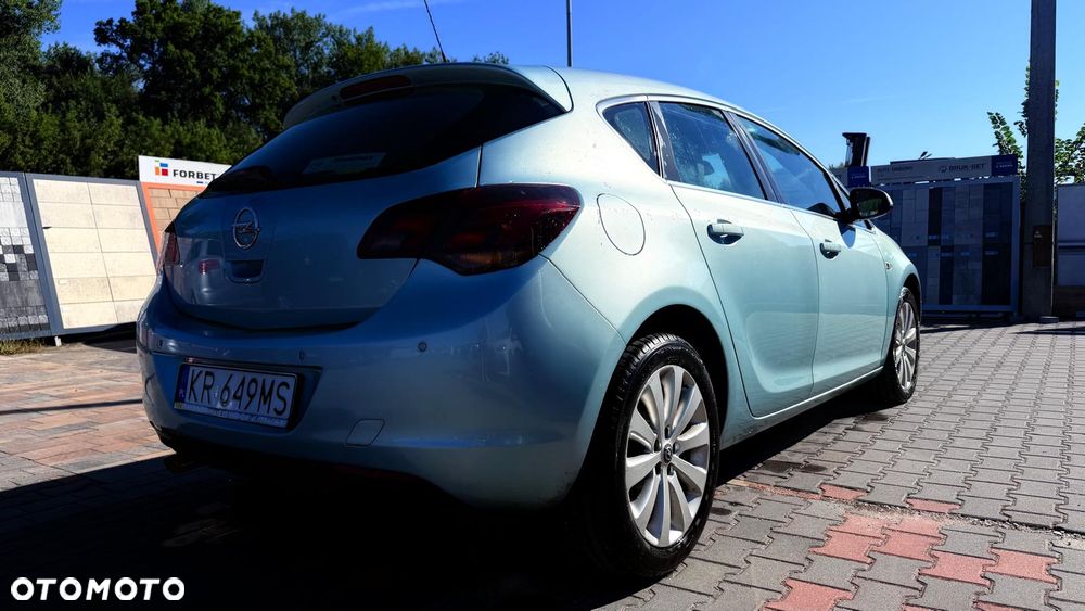 Opel Astra 1.4 T Cosmo - 3