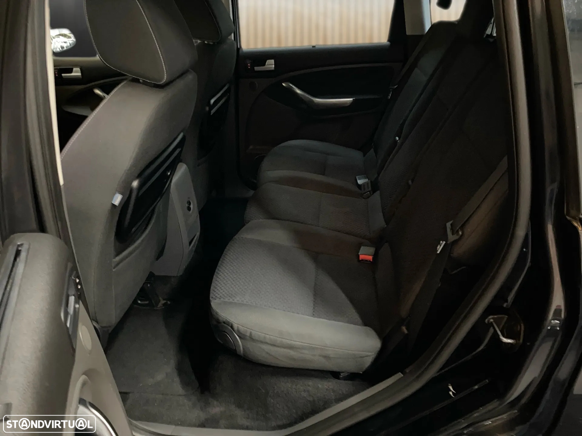 Ford C-Max 1.6 TDCi Titanium - 17