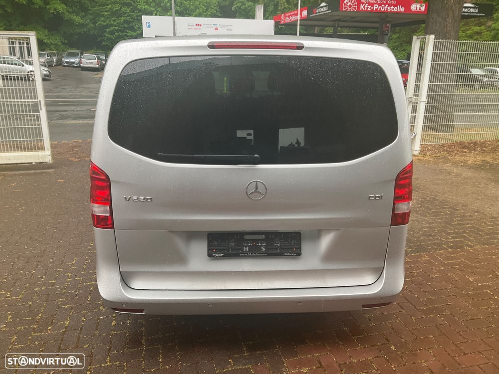 Mercedes-Benz V 220 CDI Longa 7G-TRONIC Avantgarde Edition - 8
