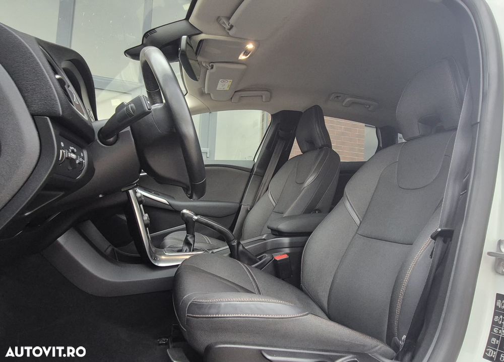 Volvo V40 D3 - 21