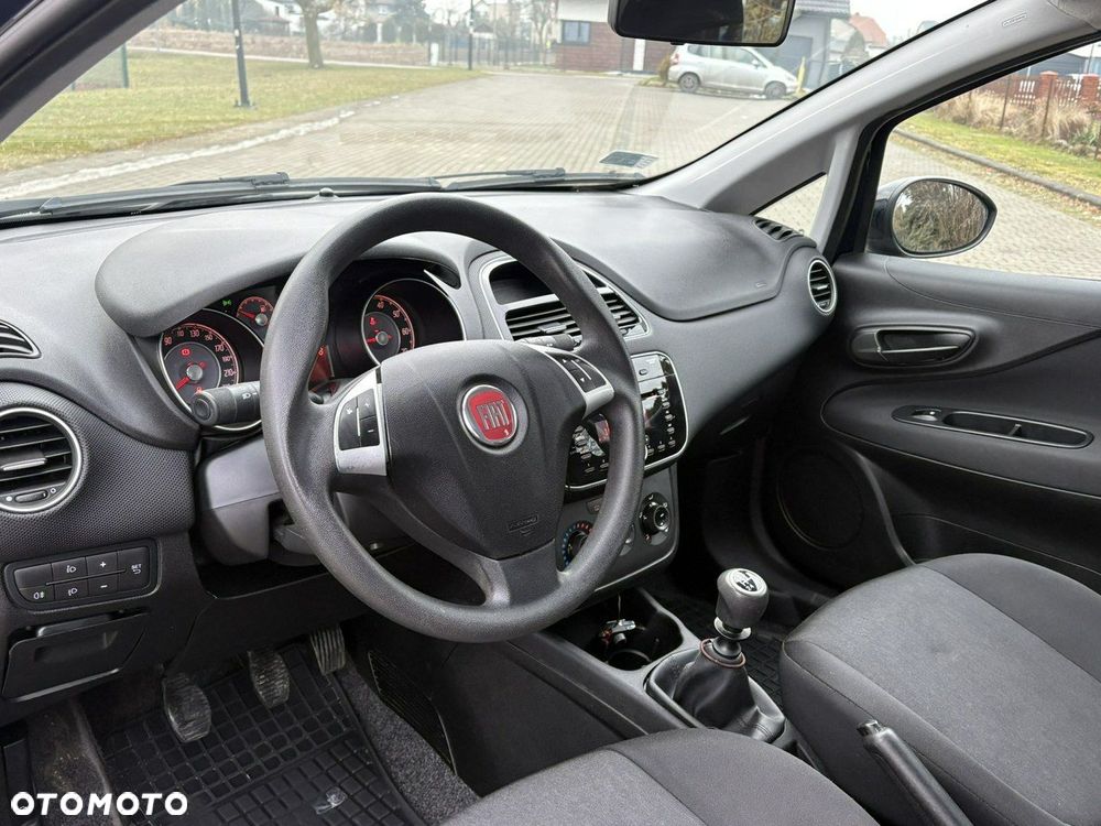 Fiat Grande Punto - 10