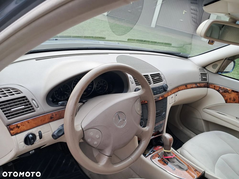 Mercedes-Benz Klasa E 320 Elegance - 4