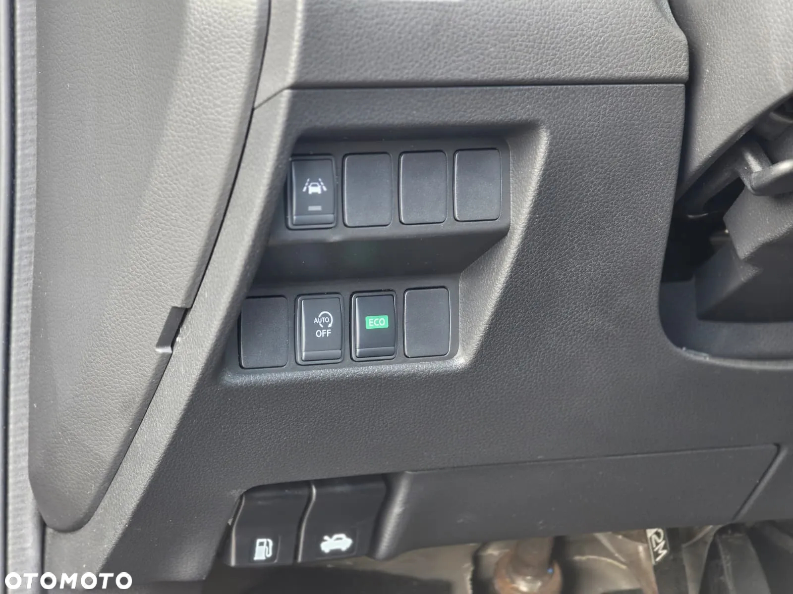 Nissan Qashqai 1.3 DIG-T N-Connecta DCT - 16