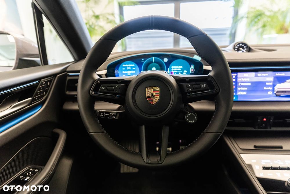 Porsche Macan - 18