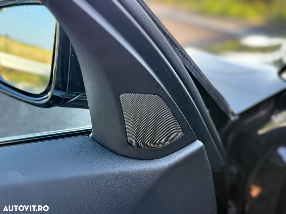 BMW Seria 3 318i AT - 12