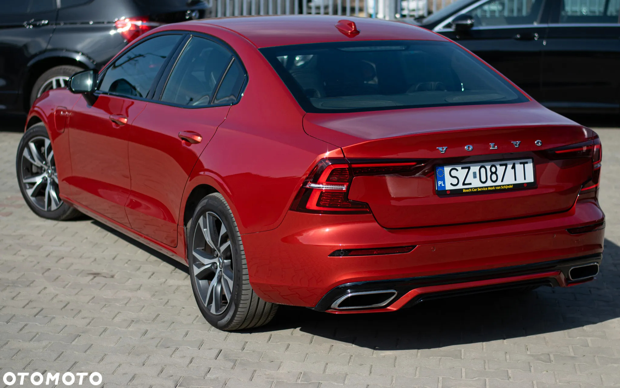 Volvo S60 T8 Recharge AWD Geartronic RDesign - 36