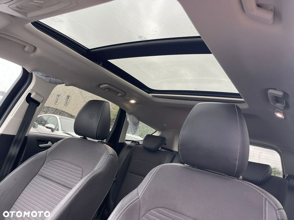 Ford Kuga 1.5 EcoBoost 2x4 Titanium - 13