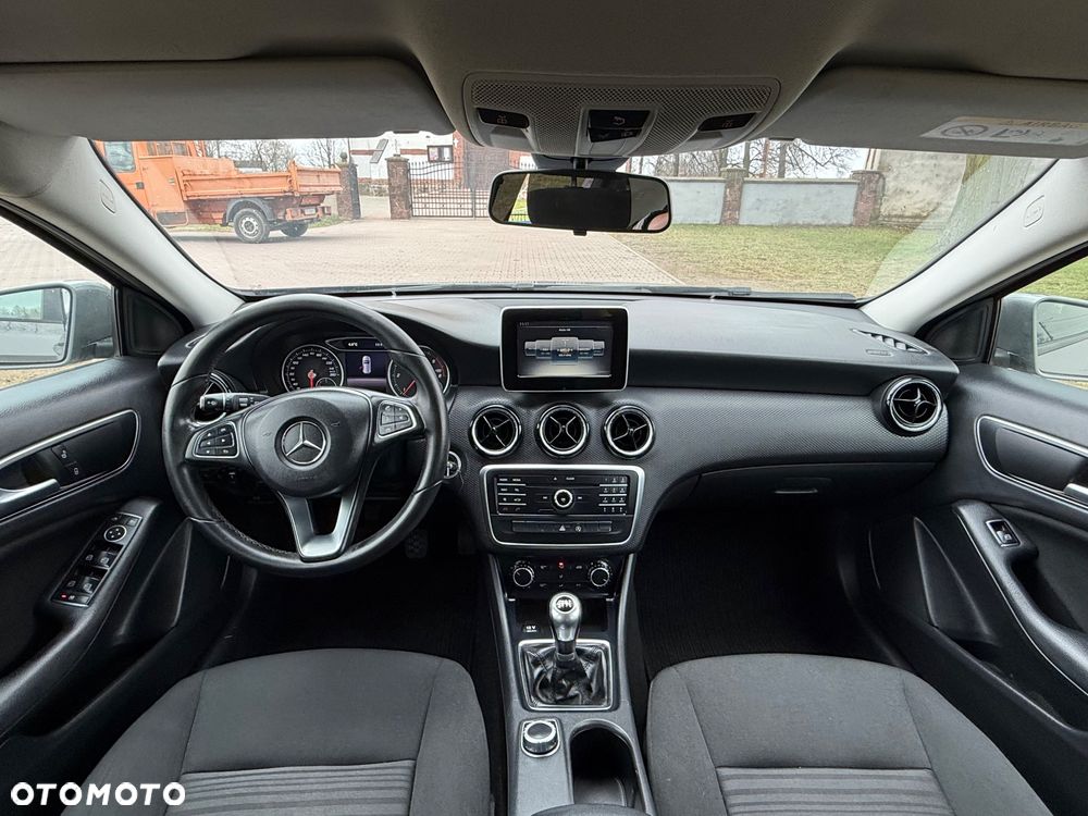 Mercedes-Benz Klasa A 180 d Activity Edition - 16