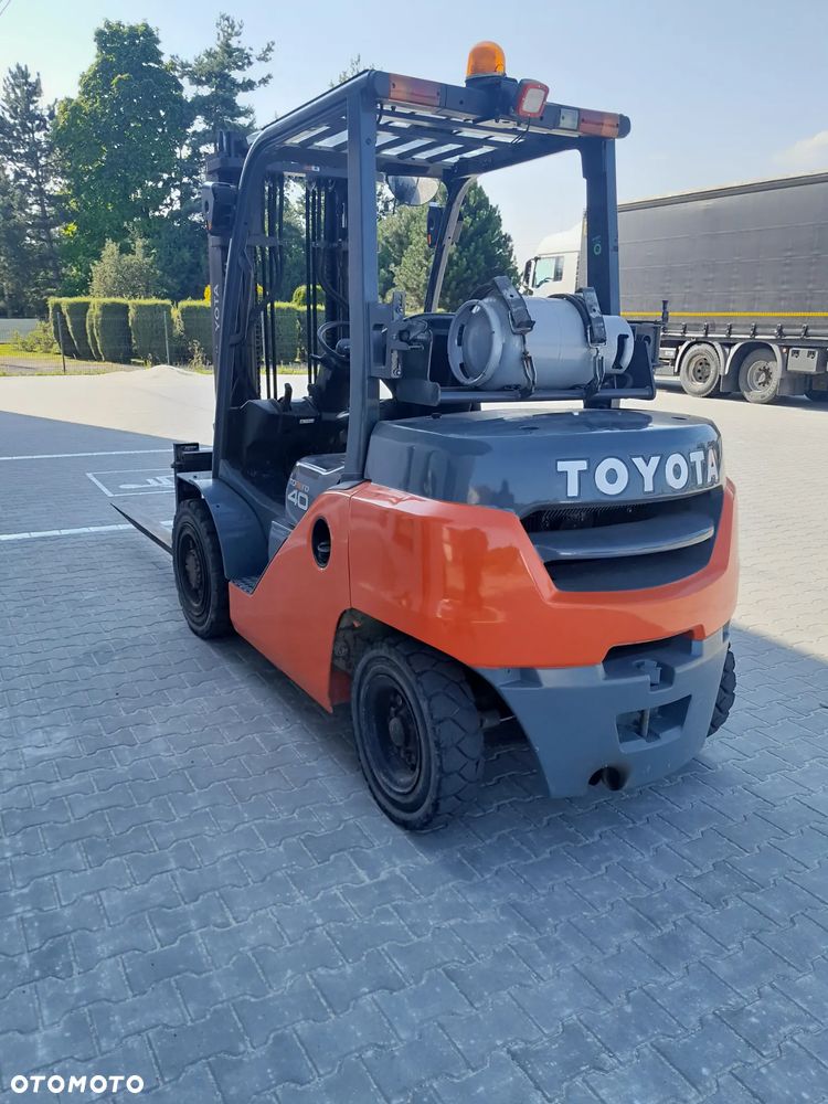 Toyota - 5
