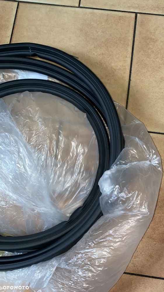 USZCZELKA POKRYWY BAGAŻNIKA BMW X4 G02 7498729 NOWA ORYGINAŁ - 2
