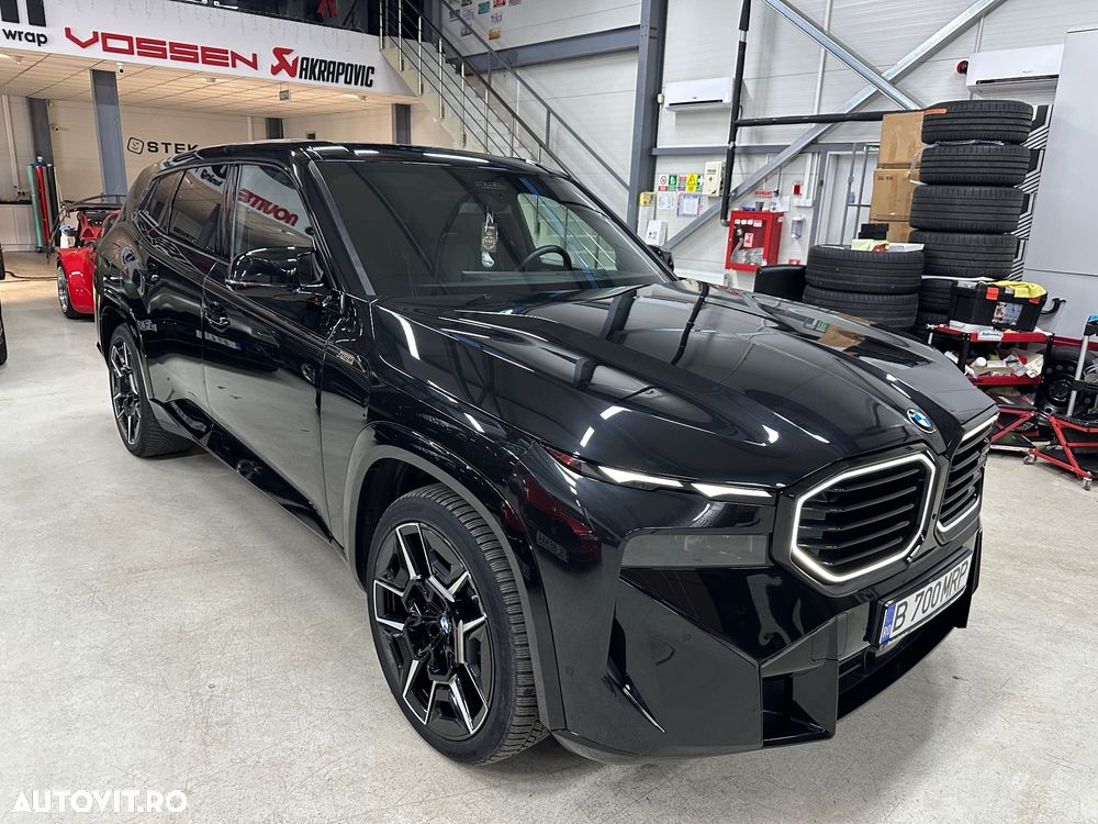 BMW XM - 1