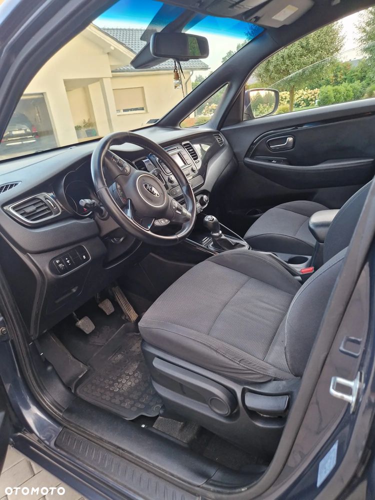 Kia Carens 1.7 CRDi M - 6