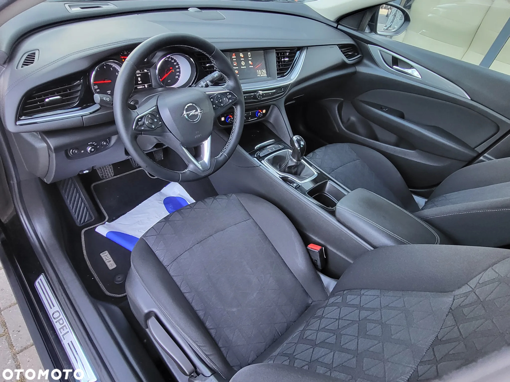 Opel Insignia 1.5 T Innovation S&S - 15